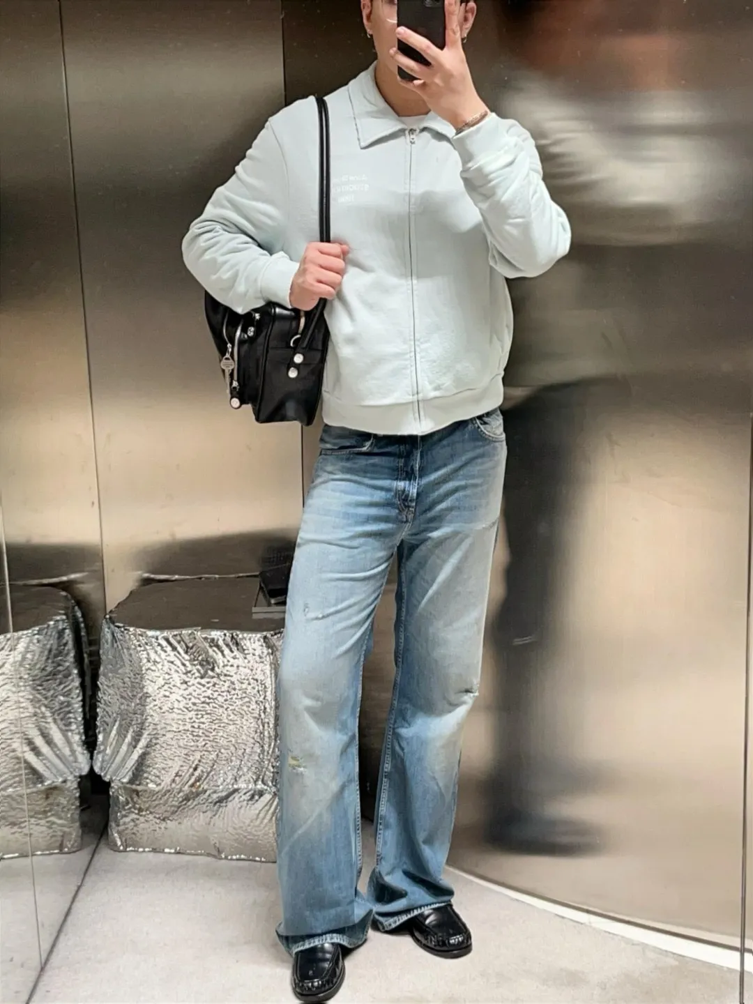 Upper body material picture Acne 26FW lapel full zipper Retro washed jacket (blue)